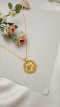 Gilded Arabic Elegance Locket