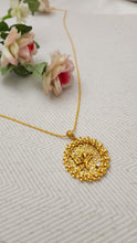 Gilded Arabic Elegance Locket