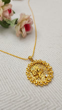 Gilded Arabic Elegance Locket
