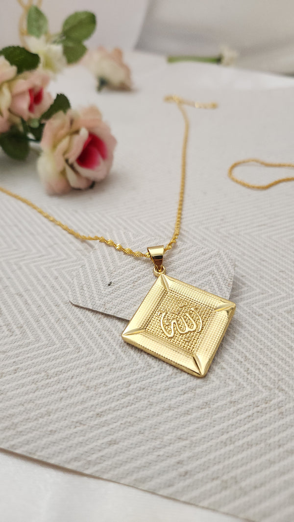 Arabic Elegance Signature Locket