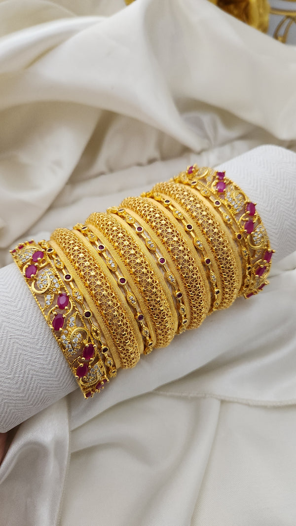 Golden Imperial Radiance Bangles – Elegant Traditional Jewelry Set for Women