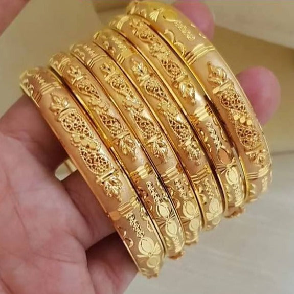 Majestic Heritage Gold Polished Bangles