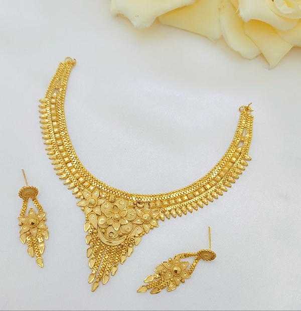 Shimmering Gold Plated Bridal Necklace