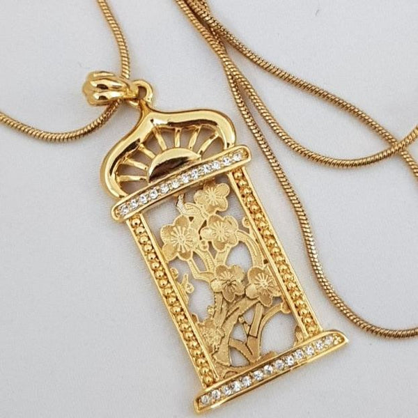 Stylish Gold Coated Pendant For Ladies