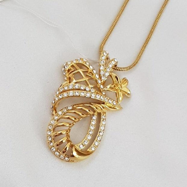 Chic Golden Chain with Pearl Pendant