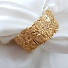 Ancient Elegance Gold Polished Bangles