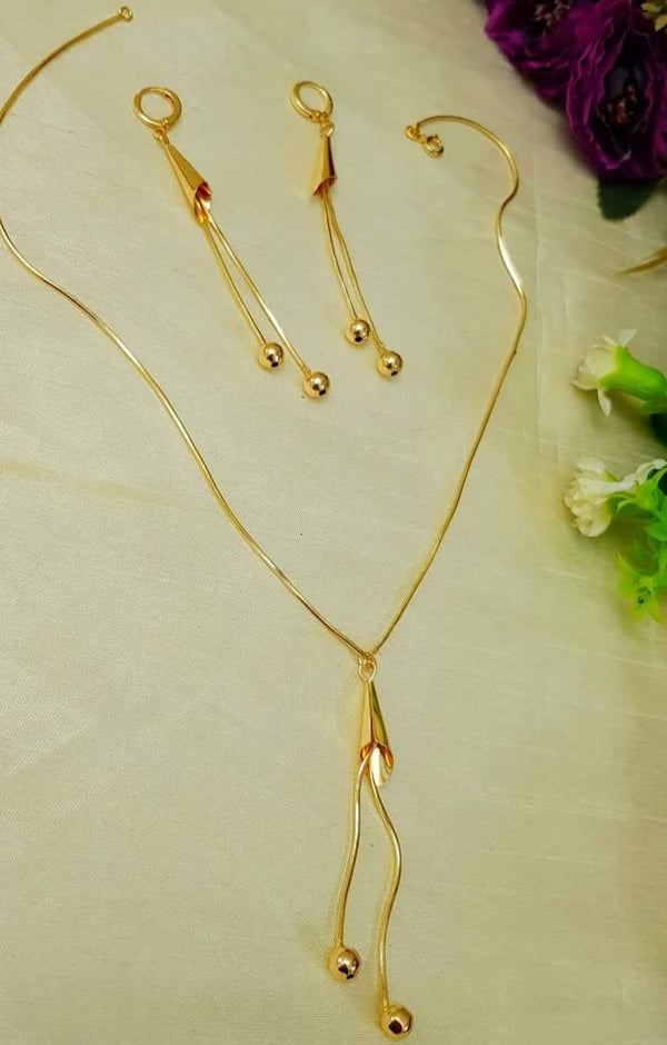 Stylish Golden Chain With Earrings