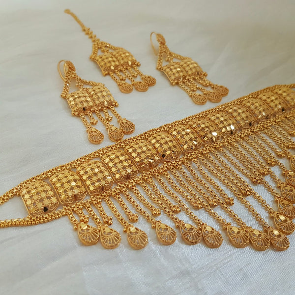 Regal Gold Detail Polished Necklace