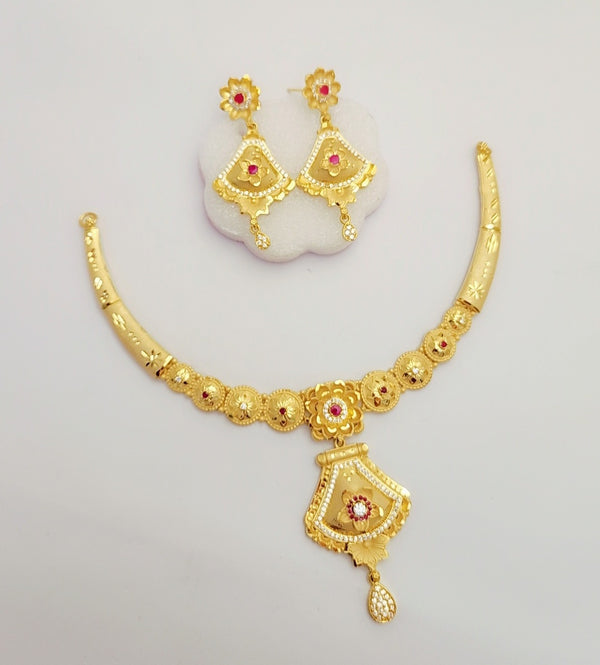 Brilliant Gold Glow Necklace