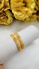 Golden Empress Loop Kara | Classic Polished Elegance