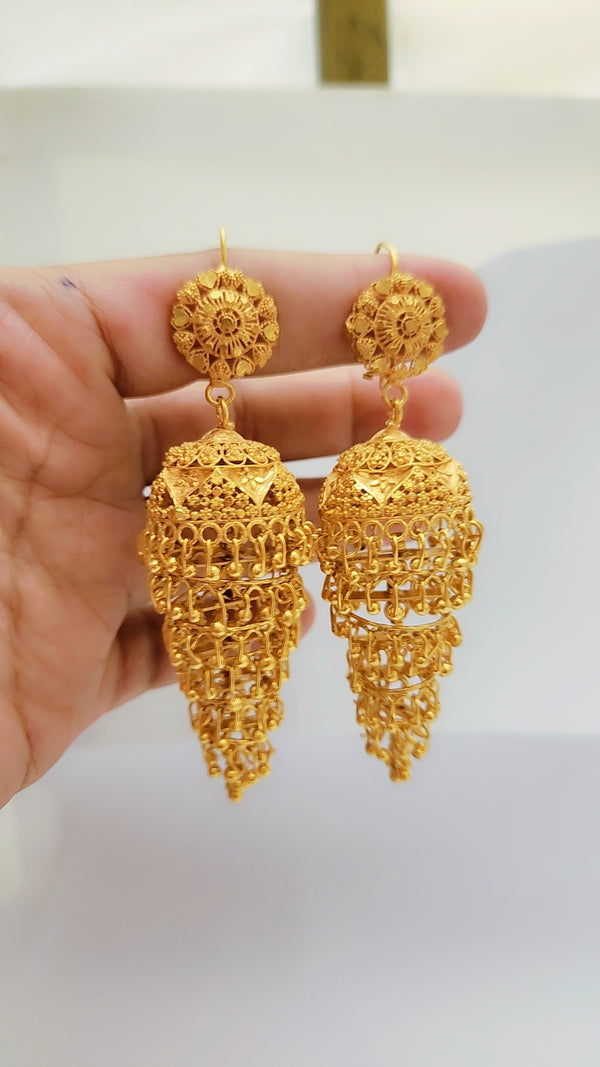 Gleaming Treasure Earrings