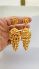 Gleaming Treasure Earrings