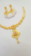 Brilliant Gold Glow Necklace