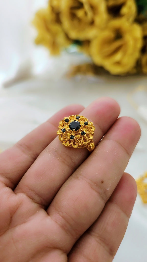 Golden Aura Luxe Ring – Premium Gold Plated Jewelry for Women