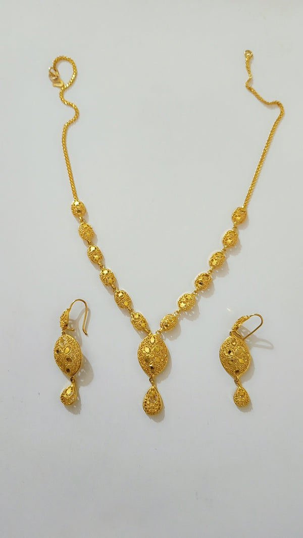 Sleek Chain Set – Modern Elegance