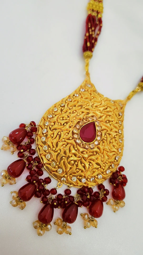 Gold Plated Brooch Beaded Malla