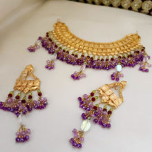 Exquisite Gold Detail Necklace