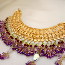 Exquisite Gold Detail Necklace