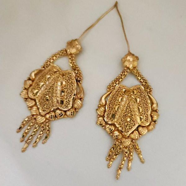 Shimmering Gold Fashion Earrings