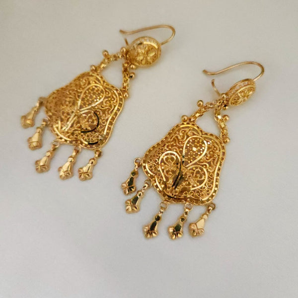 Radiant Gold Look Earrings