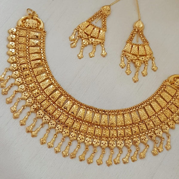 Gleaming Gold Polished Necklace