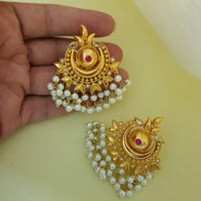 Golden Glow Earrings