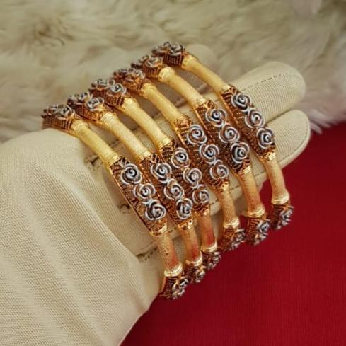 Glimmering Radiance Lacker Bangles