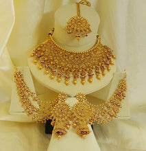 Bridal Sparkle Necklace Set