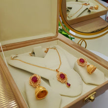 luxurious-gold-plated-pendant-necklace-set