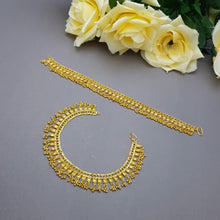 graceful-gold-polished-anklet-for-girls