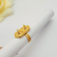 Golden Rhythm Elegant Ring