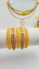 Glamour Gold-Toned Bangle Set 