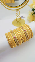 Chic Golden Bangle Set