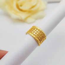Regal Touch Elegant Ring