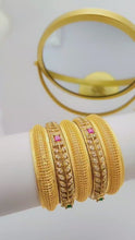 Glamour Gold-Toned Bangle Set 