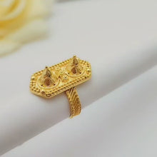 Golden Rhythm Elegant Ring