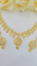 Aurora Luxe Gold-Plated Necklace – Opulent Bridal Adornment