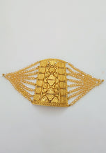 Lustrous Gold Dust Bracelet/ Bai