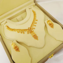 Golden Radiance Bridal Necklace Set