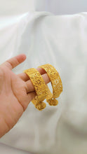 Elysian Crest Gold Kara | Classic Polished Elegance