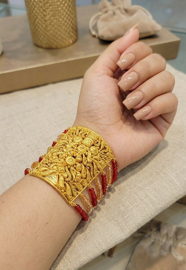 Radiant Gold Plated Bracelet/  Bai