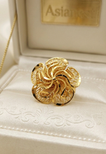 Majestic Radiance Gold-Polish Rings | Elegant, Timeless & Stylish Jewelry