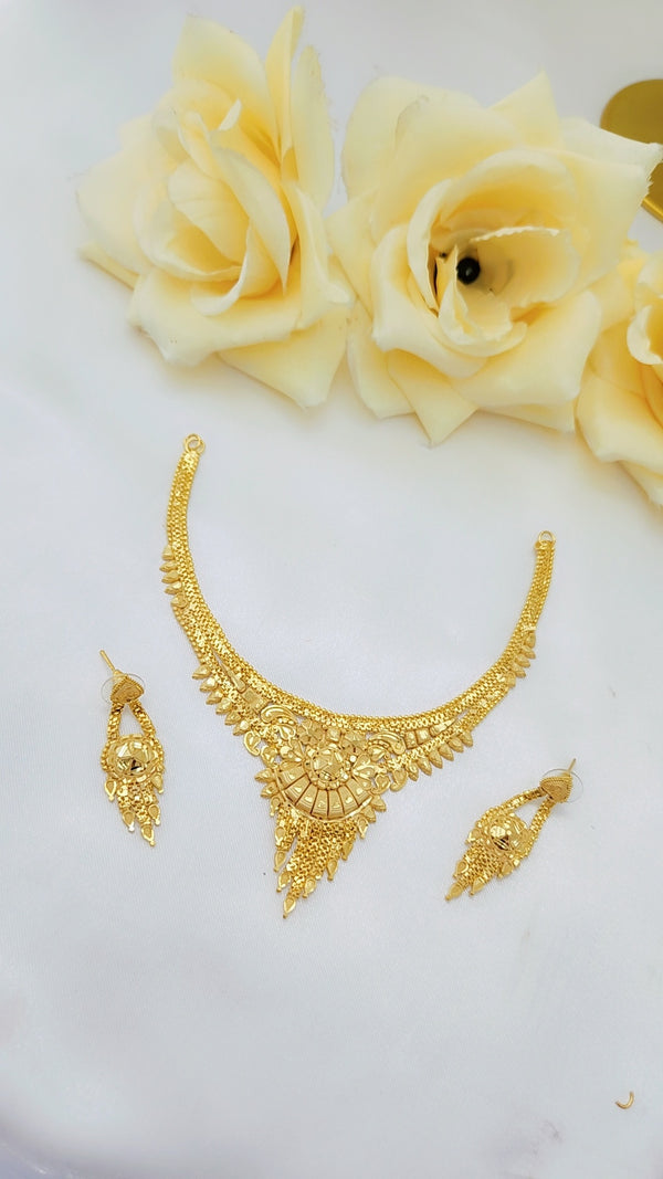 Auric Luster Gold-Plated Necklace – Opulent Jewelry Statement