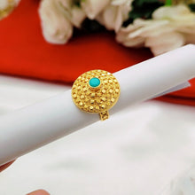 Regal Radiance Gold-Polish Ring – Elegant Everyday Glamour
