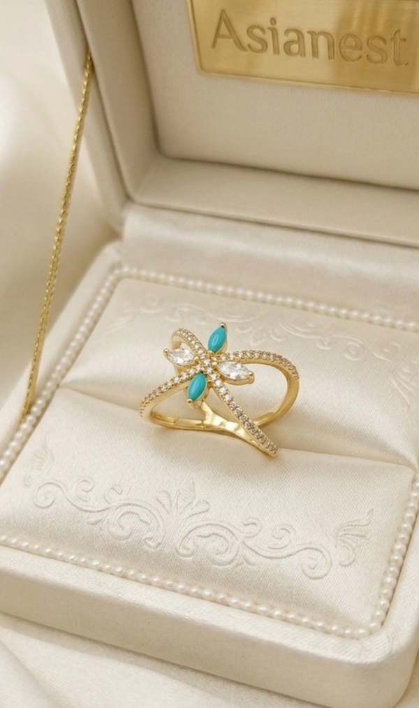 Radiant Star Gold Ring