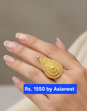 Regal Radiance Gold-Polish Ring – Elegant Everyday Glamour