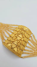 Lustrous Gold Dust Bracelet/ Bai