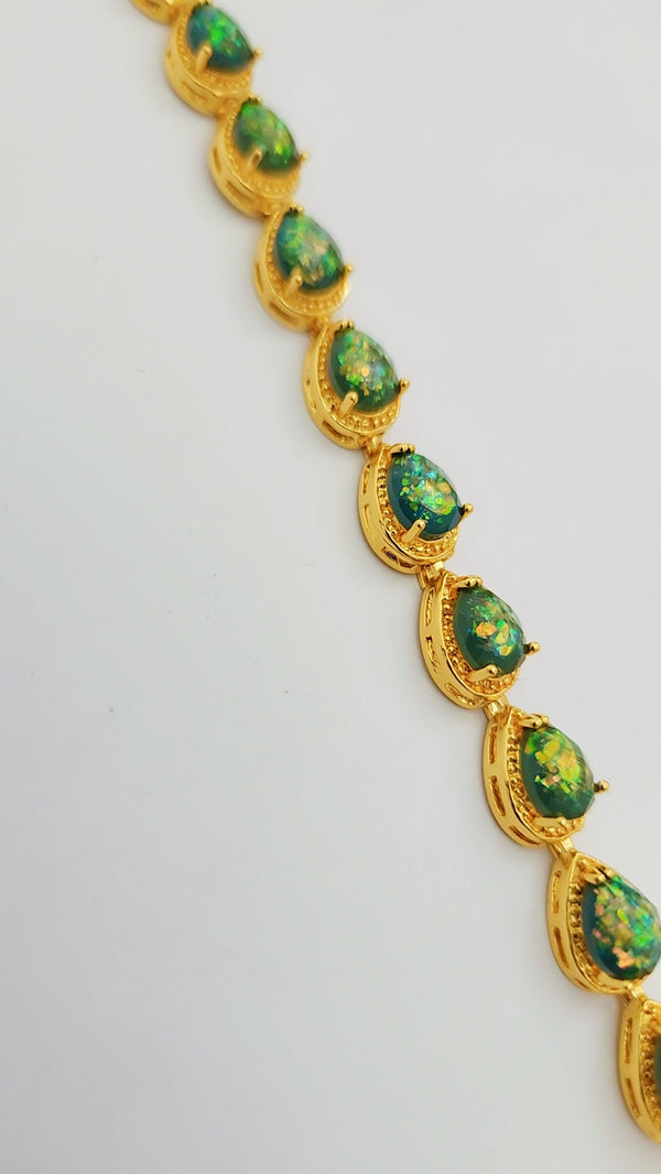 Golden Crystal Glow Bracelet – Elegant Luxury Jewelry for Women
