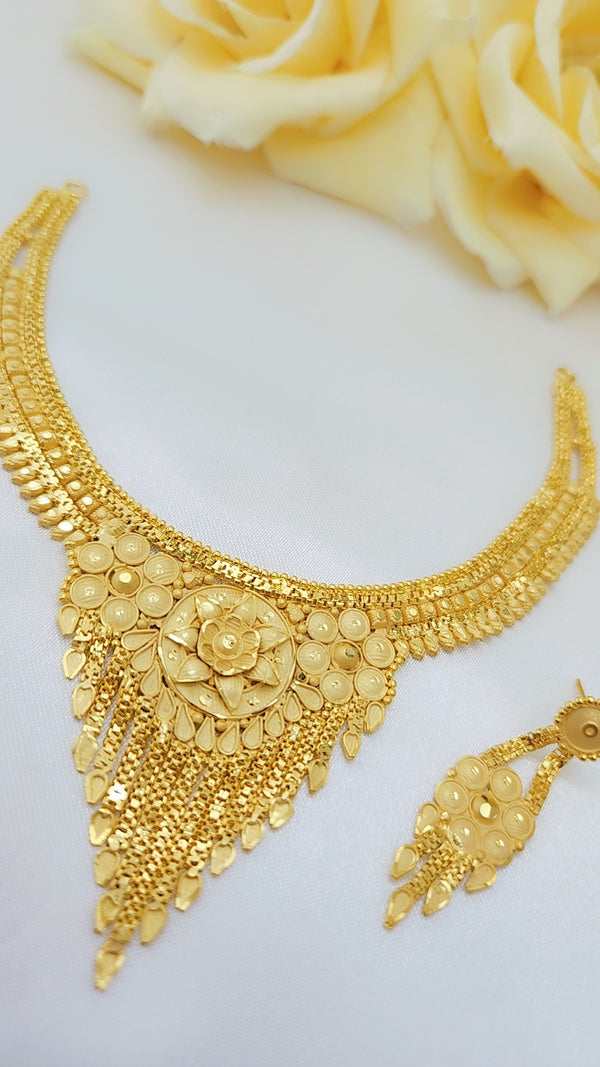Auric Elegance Gold-Plated Necklace Refined Timeless Luxury