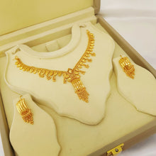 Golden Radiance Bridal Necklace Set